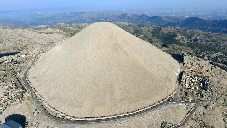 Nesli tehlikede olan beyazbantlı dağ engereği Nemrut'ta ortaya çıktı G5