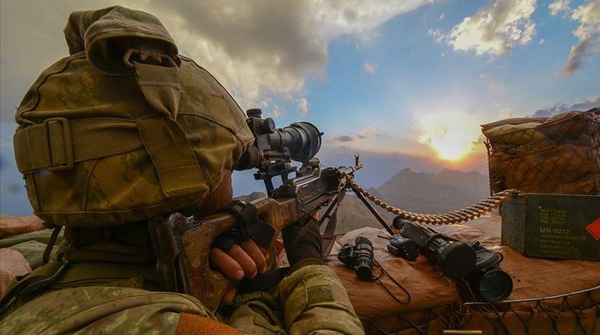 Çaldıran'da 4 terörist etkisiz hale getirildi