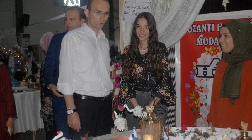 El işi g&ouml;z nurlarını sergilediler