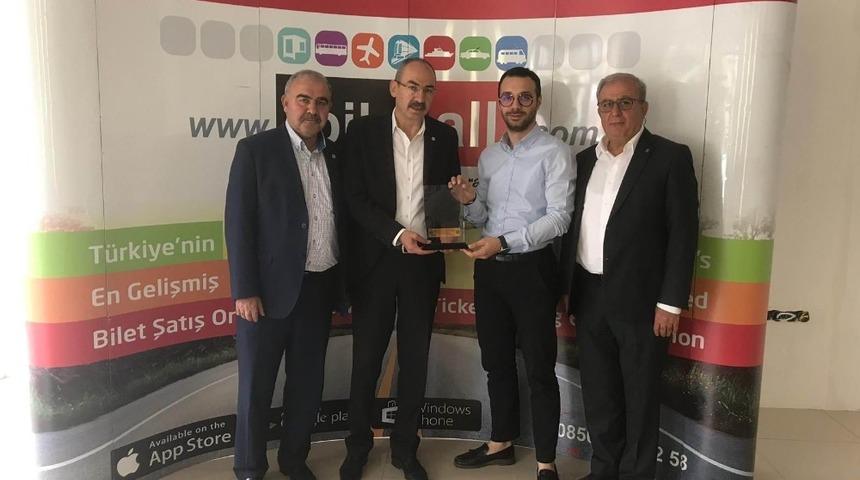 G&uuml;lsoy, &lsquo;T&uuml;rkiye&rsquo;nin En Hızlı B&uuml;y&uuml;yen  100 Şirketi&rsquo; arasında yer alan Kayseri&rsquo;nin 3 işletmesini ziyaret etti