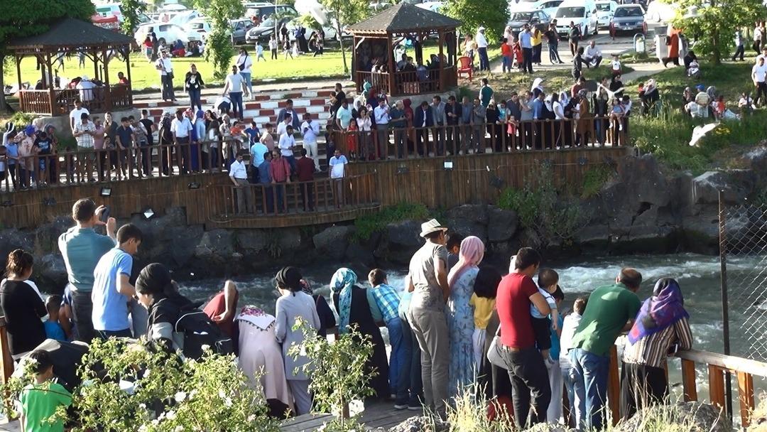 Eşsiz yolculuğu b&ouml;yle izlediler