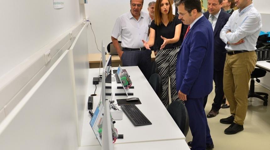 MSK&Uuml;&rsquo;de PLC Laboratuvarı a&ccedil;ıldı