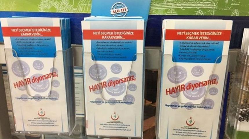 Konya Halk Sağlığı M&uuml;d&uuml;rl&uuml;ğ&uuml;&rsquo;n&uuml;n &lsquo;Sigaraya hayır&rsquo; afişleri referandum nedeniyle toplatıldı