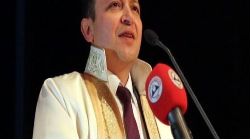 ER&Uuml; Rekt&ouml;r&uuml; Prof. Dr. &Ccedil;alış: &ldquo;Ekonomisi en iyi 10 &uuml;lke arasına girmek istiyorsak &uuml;niversitelerimize &ccedil;ok iş d&uuml;ş&uuml;yor&rdquo;