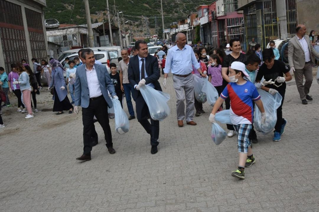 &lsquo;Sakin şehir Eğirdir&rsquo;de &ccedil;evre temizliği hareketi