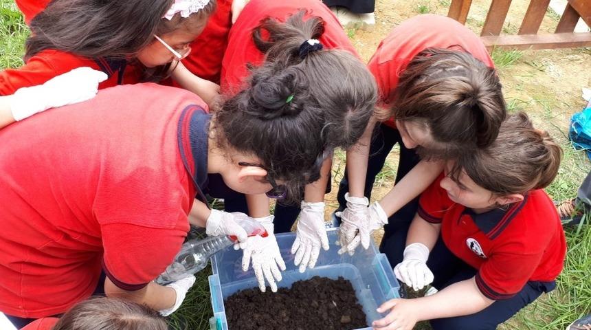 &Ouml;ğrenciler kendi g&uuml;bresini kendisi &uuml;retiyor