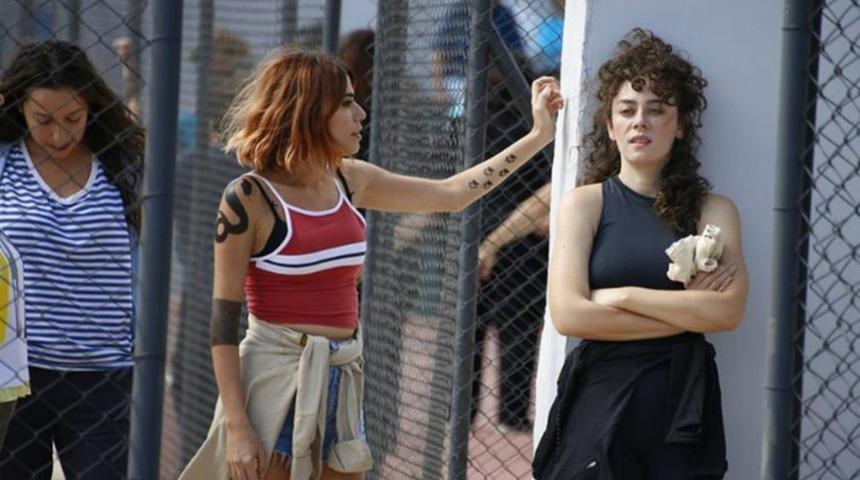 Avlu dizisinin yeni bölümleri artık Netflix'te... 