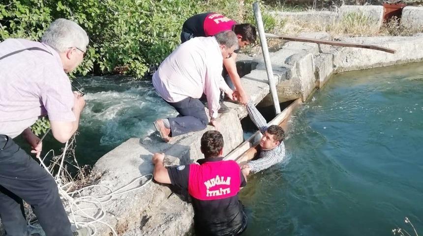 Sulama kanalının d&uuml;şt&uuml;