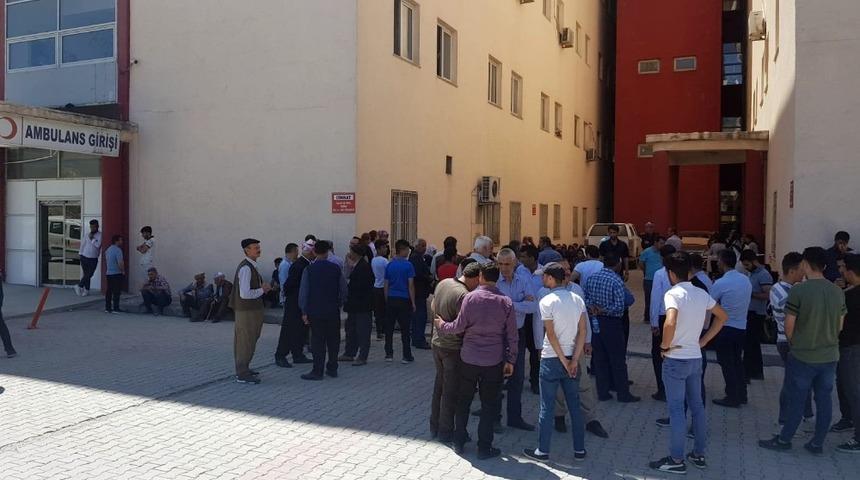 Hakkari&rsquo;de pancar toplayan vatandaş kayalıklardan d&uuml;şt&uuml;