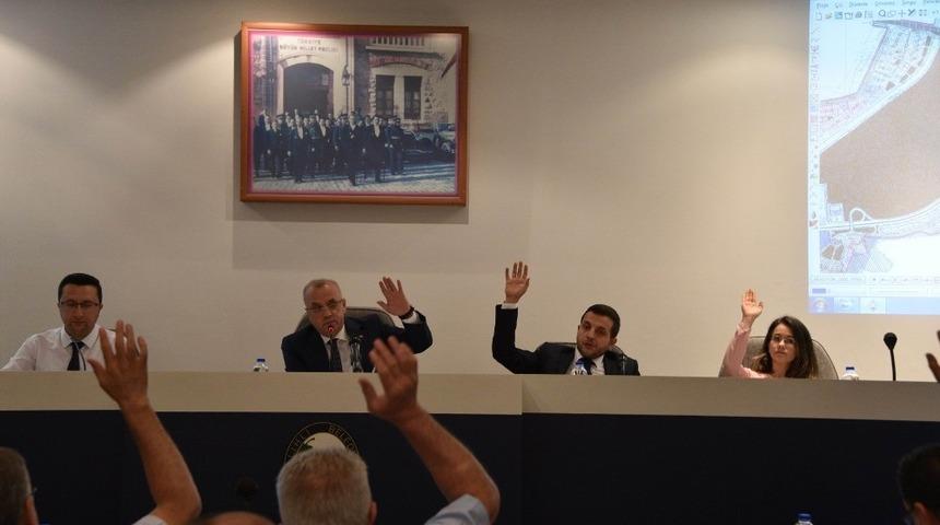 Salihli Belediye meclisi 12 g&uuml;ndemi karara bağladı