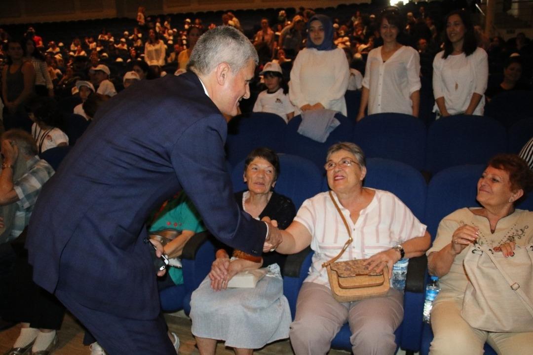 Minik seğmenlerin kardeşliği