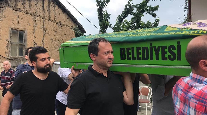 Gazeteci Cem Tekel'in annesi son yolculuğuna uğurlandı