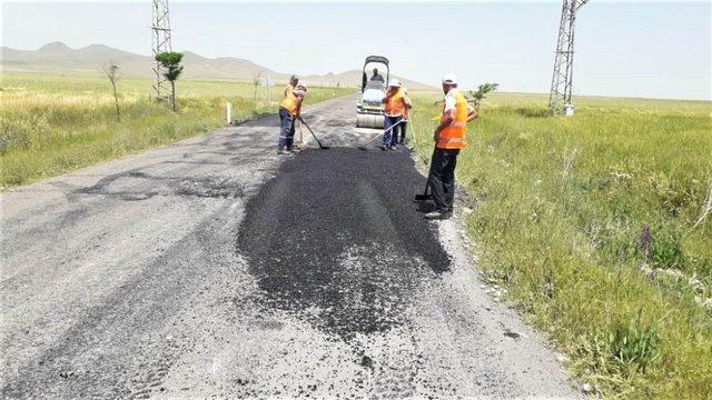 Ereğli Belediyesi yol yapım ve onarım çalışmalarını sürdürüyor