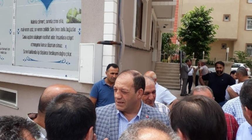 MHP İl Başkanı Karataş, İstanbul&rsquo;da se&ccedil;im &ccedil;alışmalarını s&uuml;rd&uuml;rd&uuml;