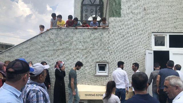 Kazada ölen kardeşler toprağa verildi