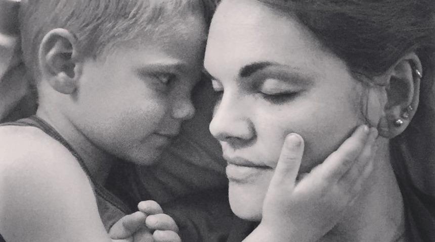 Gelecekteki gelinlerine mektup yazdı okuyan her kadın g&ouml;zyaşlarını tutamadı