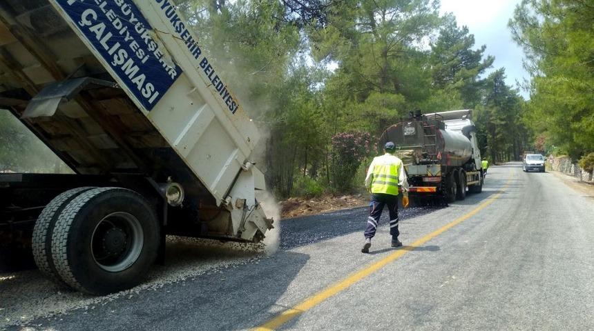 B&uuml;y&uuml;kşehir yollarda bakım ve onarım &ccedil;alışmalarını s&uuml;rd&uuml;r&uuml;yor