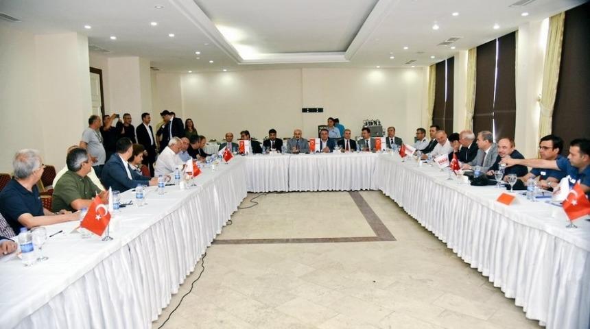 Turizm sektörünün sorunları masaya yatırıldı