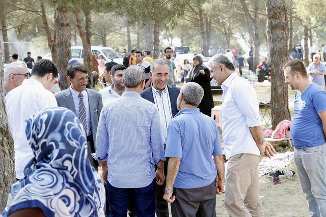 Sultangazi Şehir Ormanları, piknikçilerin gözde mekanı oldu