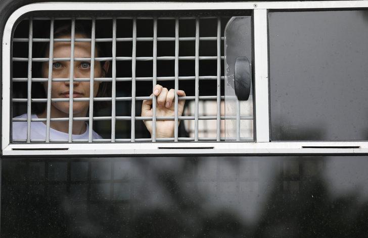 Rusya'da büyük eyleme polis müdahalesi: 400 kişiye gözaltı G2