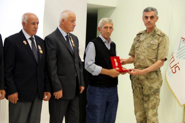 Kıbrıs gazilerine madalya ve beratları verildi