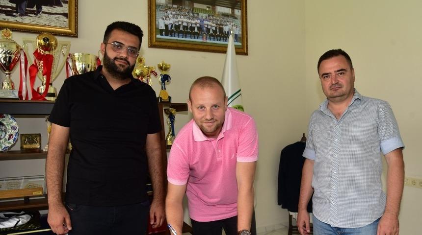 Manisa BBSK Ceyhun Cabadak ile s&ouml;zleşme yeniledi