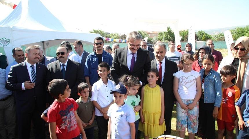 Bingöl’de yetim ve öksüz çocuklar doyasıya eğlendi