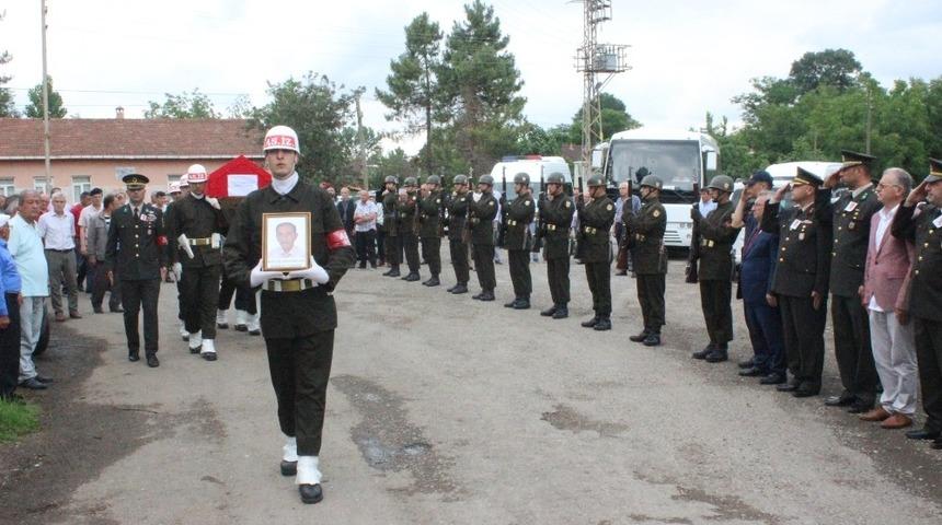Kıbrıs gazisi son yolculuğuna uğurlandı