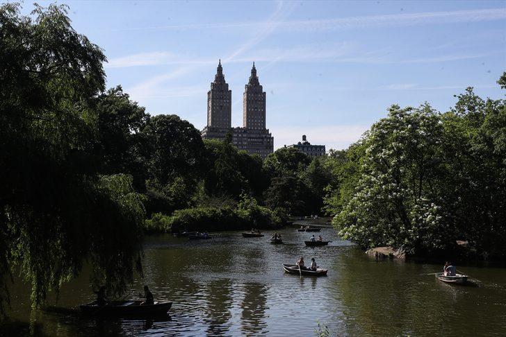 New York'ta sıcak havanın keyfini çıkardılar G1