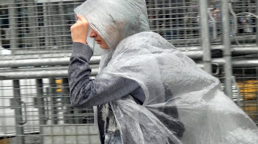 Doğu&rsquo;daki 5 ilde g&ouml;k g&uuml;r&uuml;lt&uuml;l&uuml; sağanak yağış bekleniliyor