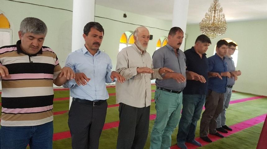 Geleneksel dua yağış getirdi