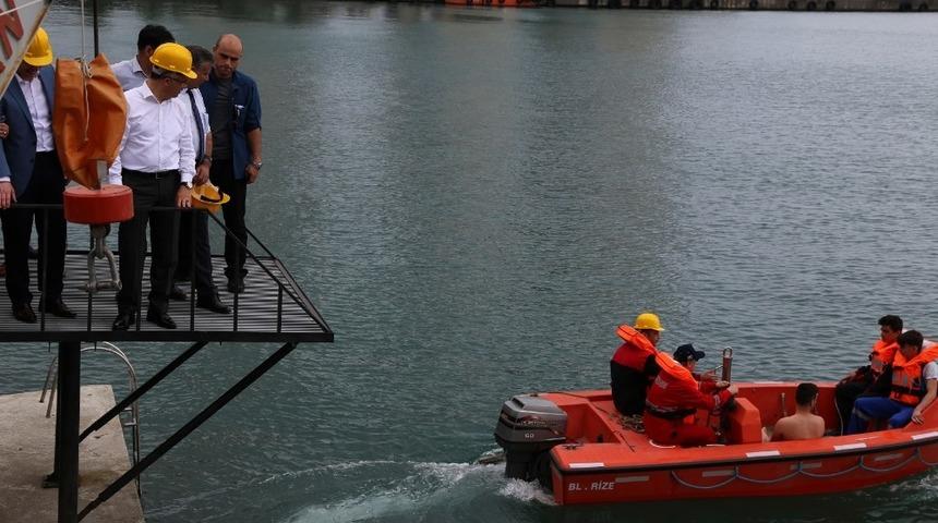 Rize&rsquo;de Denizde G&uuml;venlik Eğitimi Tatbikatı yapıldı