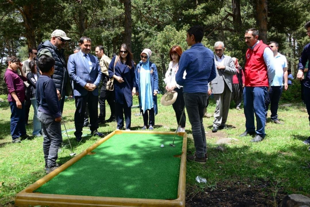 160 &ccedil;ocuk piknikte buluştu