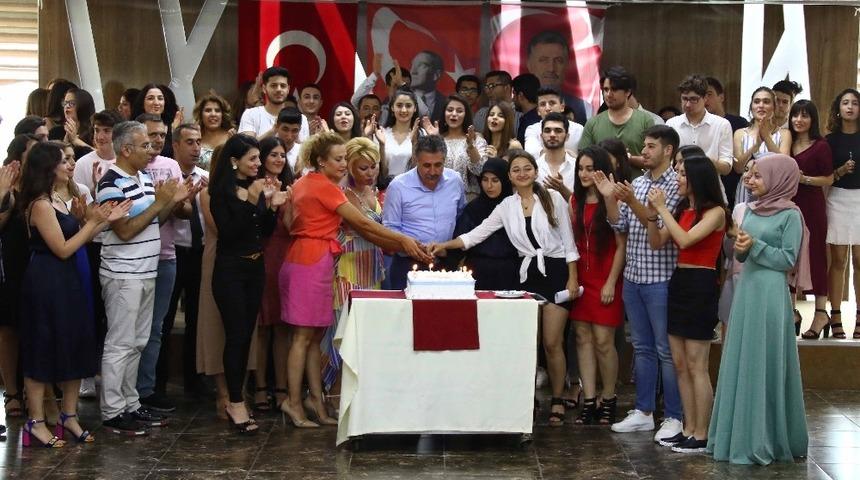 BAYSEM &ouml;ğrencileri yıl sonu etkinliğinde stres attı