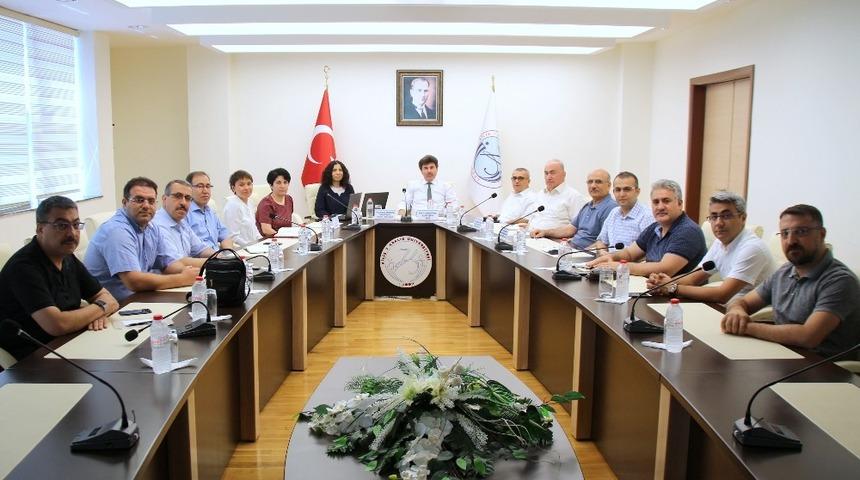 Y&Ouml;KAK değerlendirme takımı &uuml;niversite de &ccedil;alışmalarını tamamladı