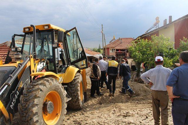 Selden zarar gören köyde çalışmalara başlandı