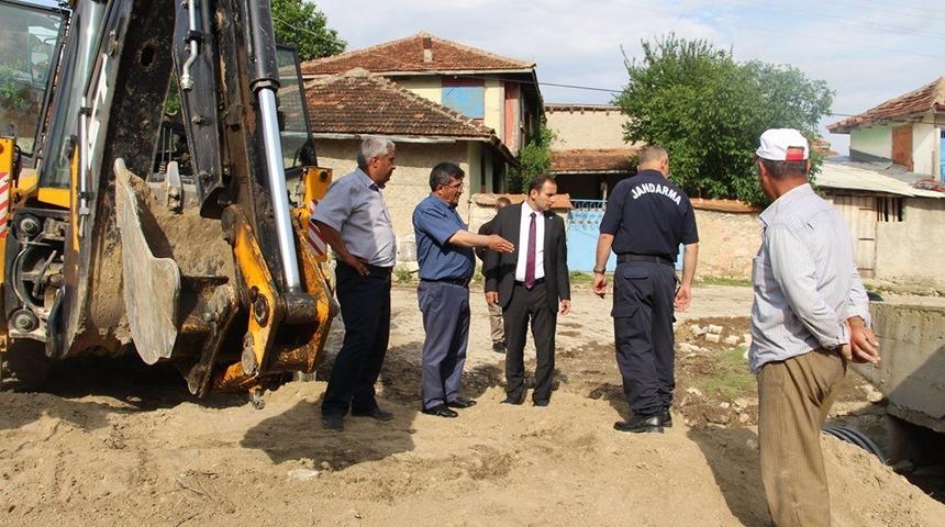 Selden zarar g&ouml;ren k&ouml;yde &ccedil;alışmalara başlandı