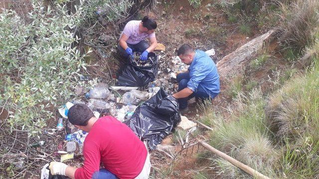 Dumlupınar’da piknik alanları temizleniyor