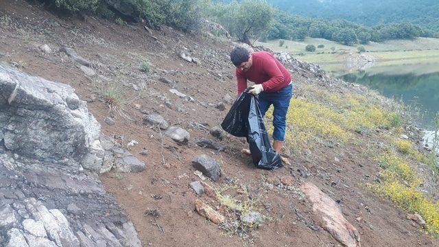 Dumlupınar’da piknik alanları temizleniyor