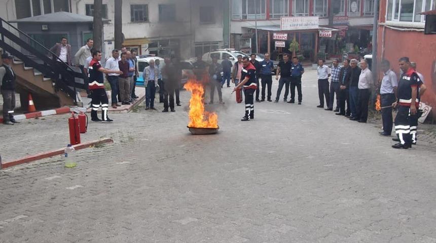 Emniyet personeline yangın eğitimi ve tatbikatı