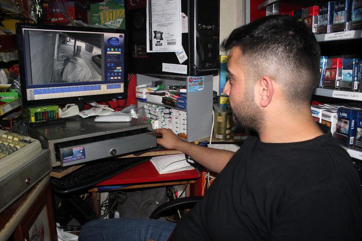 3 kişi marketin önüne tuvaletini yapıp, karpuz çaldı! G2