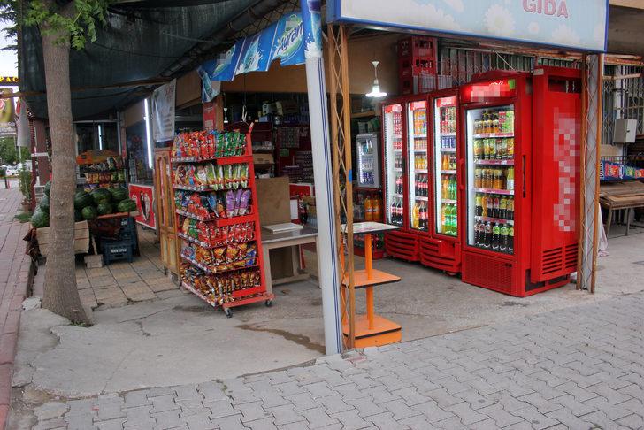 3 kişi marketin önüne tuvaletini yapıp, karpuz çaldı! G5