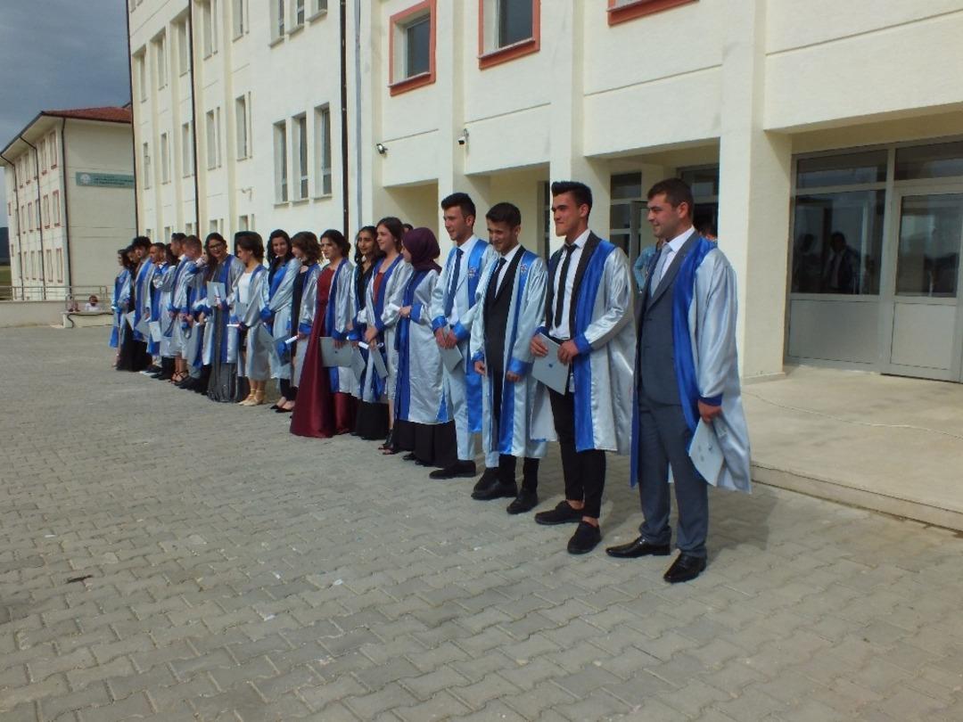 Pazaryeri il&ccedil;esinde mezuniyet t&ouml;reni