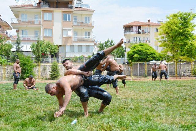 Başpehlivanlar, Kırkpınar öncesi yağlı antrenman yaptı