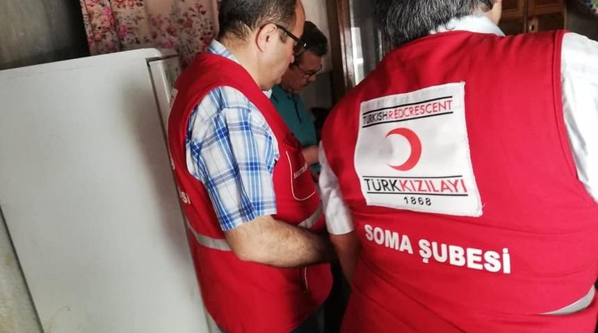 Türk Kızılayı Soma’da 885 ailenin yüzünü güldürdü