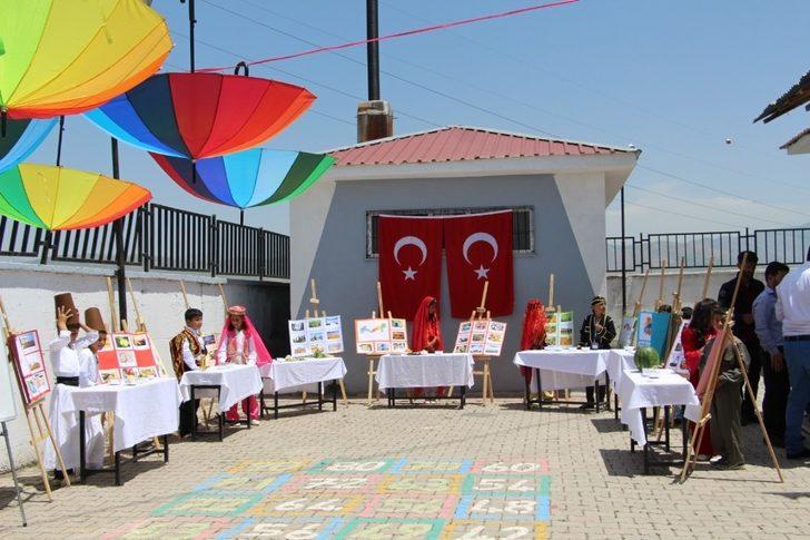 Yüksekova’da ‘7 Bölge ve 7 Türkü’ müzik dinletisi G2