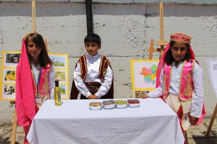 Yüksekova’da ‘7 Bölge ve 7 Türkü’ müzik dinletisi G3