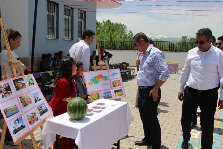 Yüksekova’da ‘7 Bölge ve 7 Türkü’ müzik dinletisi G4