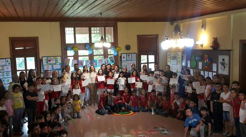 Kitap okuma projesinin sergisi a&ccedil;ıldı