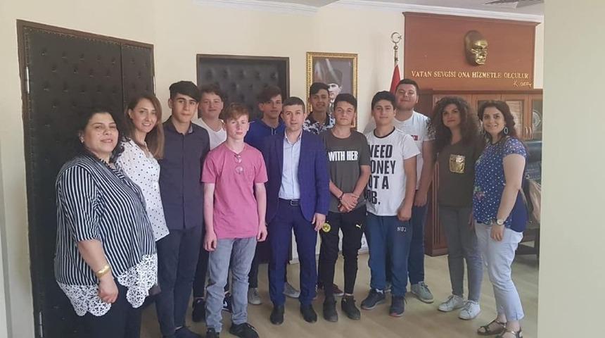 Kaymakam Bayar ile Sapanca METEM &ouml;ğrencileri bir araya geldi